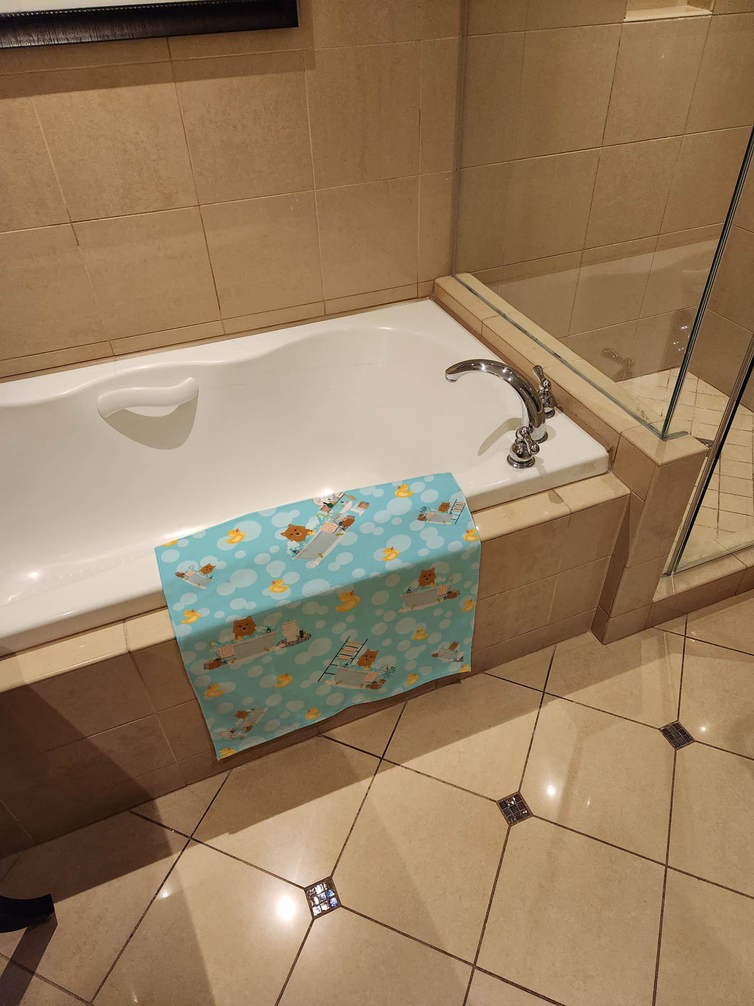 Norwich Terrier in Bathtub Bath Towel Large 24 in x 42 in