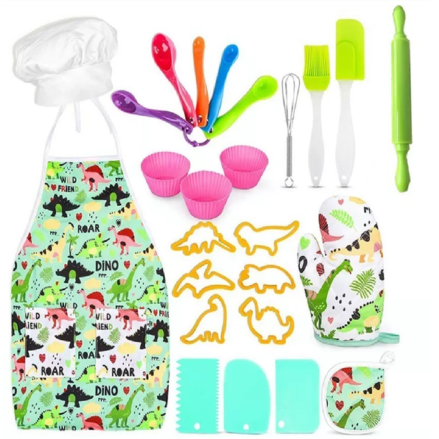 Juguete De Cocina Con Delantal De Dinosaurio verde Y Gorro Blnco 25pzs