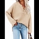 thumbnail image 1 of Suéteres de Gran Tamaño para Mujer, con Mangas Largas de Murciélago, Cuello en V Holgado, Botones, Estilo Henley, Jersey de Punto. Albaricoque L, 1 of 6