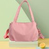 thumbnail image 1 of Bolso bandolera de gran capacidad, ideal para uso casual. Perfecto para viajar, ir al gimnasio o de compras., 1 of 7