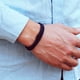thumbnail image 4 of Pulsera de cuerda minimalista para Hombre, brazalete de supervivencia de doble capa, accesorios de regalo para novio, hebilla magnética, nuevo, 4 of 4