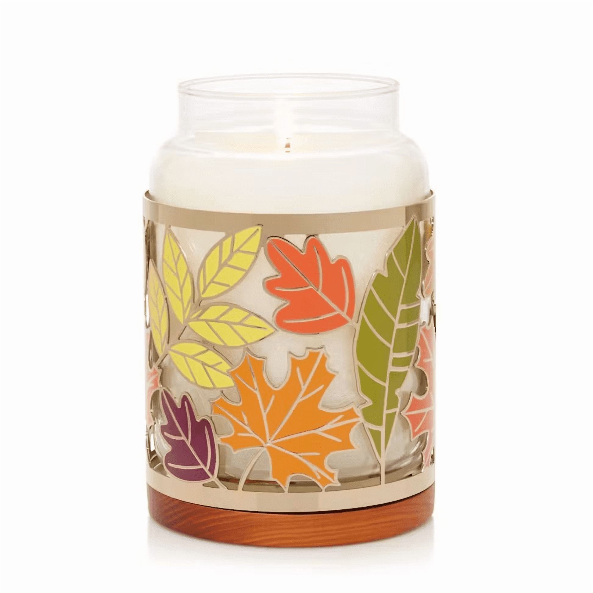 Yankee Candle Autumn Leaves Large Original Jar Candle with a Metal Leaves Jar Candle Holder with a Wooden Base 2-pc Set