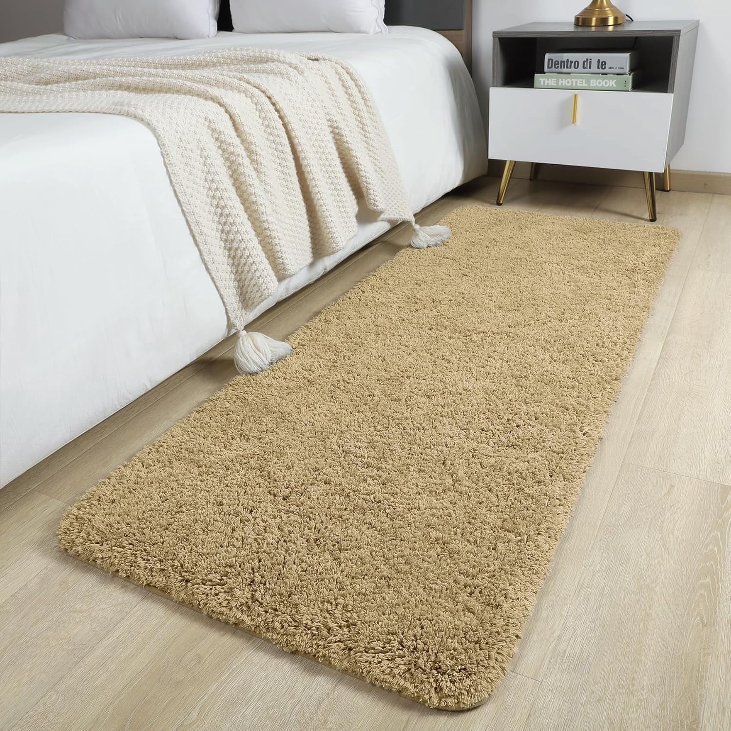 Luxury Long Bathroom Runner Rug, 24x60 Inch Thick Soft and Absorbent Non Slip Bath Mat, Rubber Backing Quick Dry Rugs Carpets, Machine Washable Plush Mats for Shower Floor, Beige