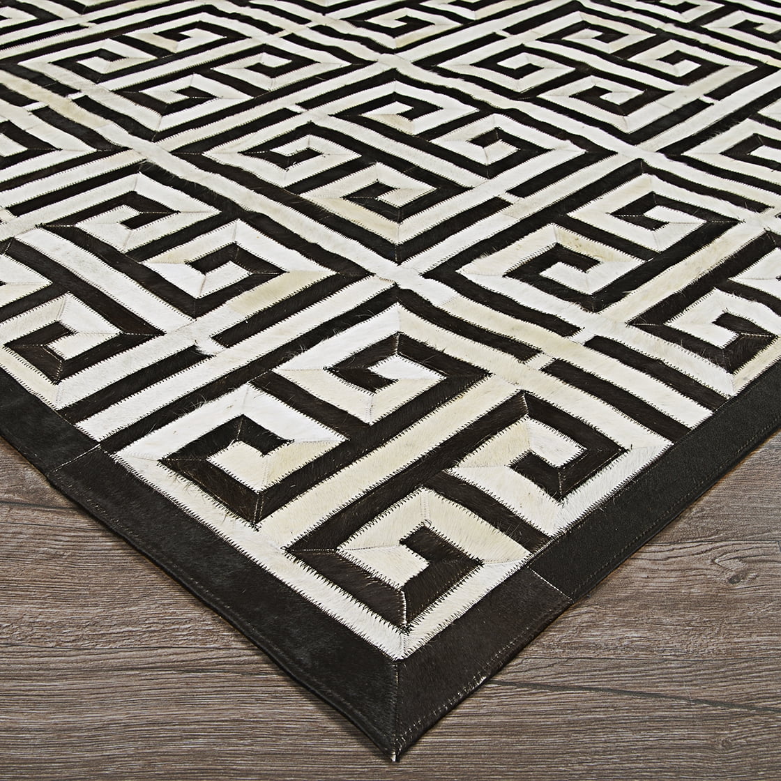 Couristan Chalet Meander 5'4" X 8' Black-Ivory Handmade Cowhide Rug