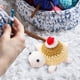thumbnail image 1 of Figura de tortuga tejida a mano a crochet | Decoración de animales amigurumi en miniatura | Peluche pequeño | Regalo de cumpleaños para niños y adultos | Decoración para escritorio o estante, 1 of 5