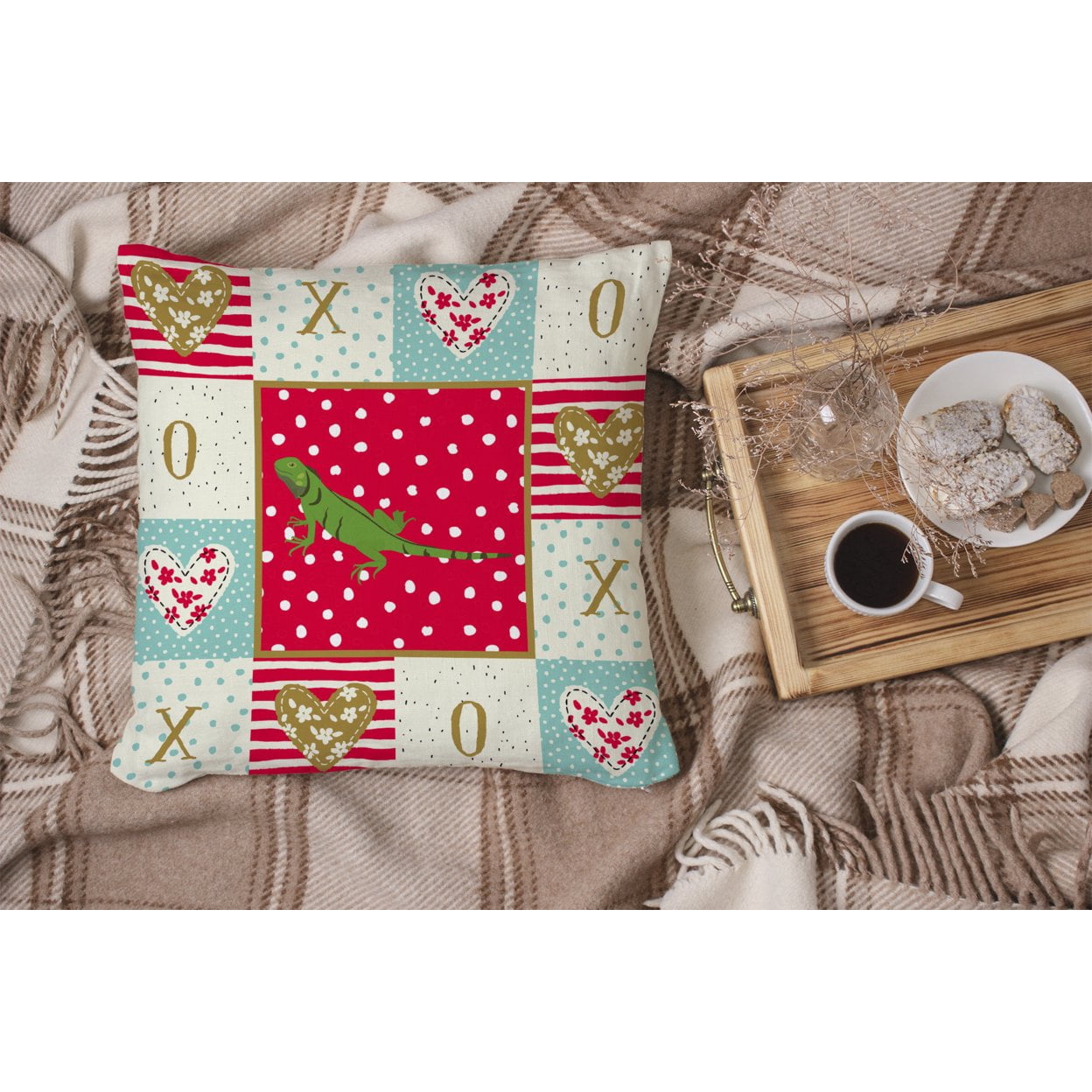 Iguana Fabric Decorative Pillow