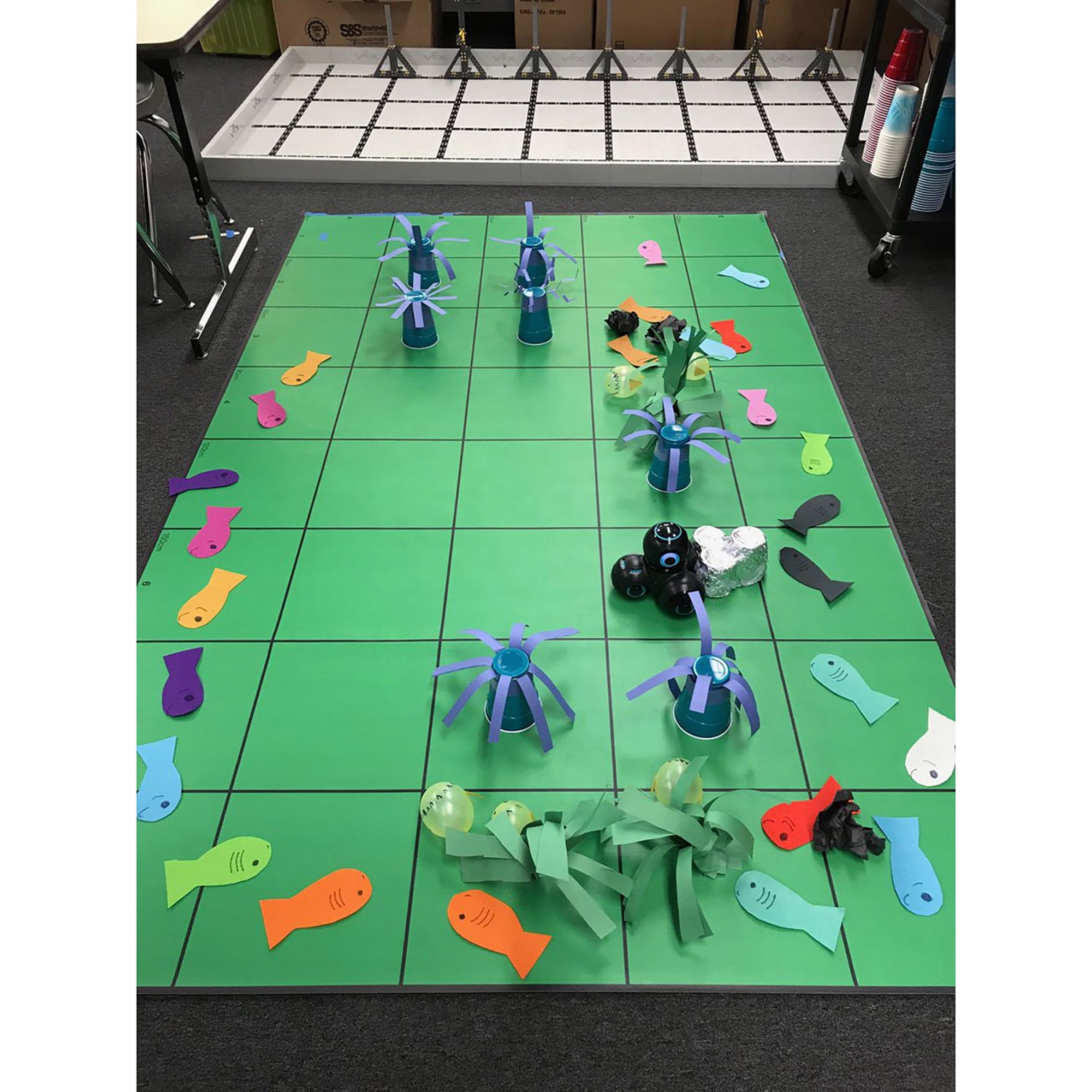 Geyer Instructional Wonder League Robotics Competition Green Screen Mat