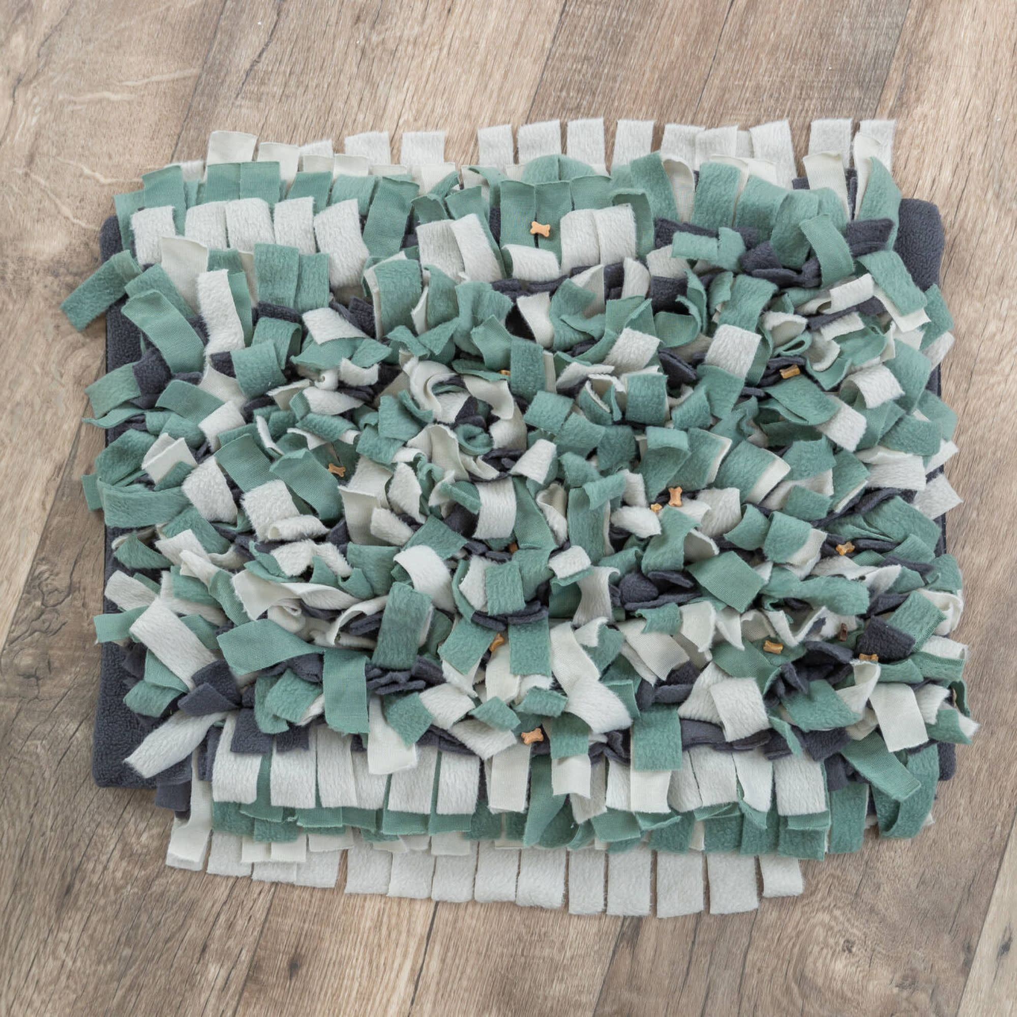 TRIXIE Snuffle Mat for Dogs Level 1 Enrichment Puzzle for Dogs Slow Feeder Foraging Training