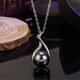 thumbnail image 1 of Fiudx Collar de Perlas Negras, Elegante Colgante de Circonita con Diamantes Engastados, Diseño de Aleación con Estilo, Longitud Ajustable de 50 a 80 Cm, Perfecto para Fiestas En Casa, Regalo Familiar, 1 of 6