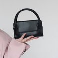 thumbnail image 3 of Bolso pequeño cuadrado plateado elegante con diseño de nicho para mujer, bolso bandolera para teléfono móvil, lápiz labial, verano 2024, 3 of 5