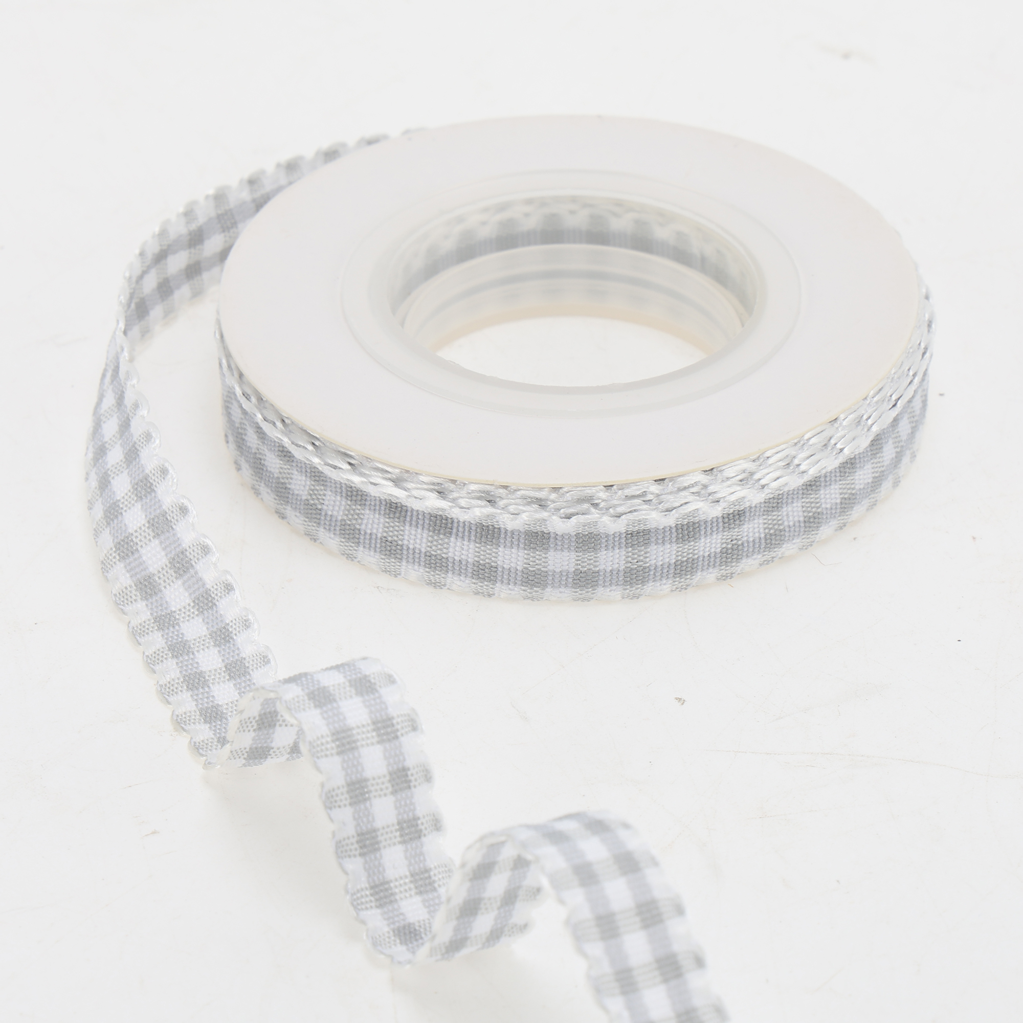 Unique Bargains 1pc 0.39"x29.53' Plaid Gift Ribbon for Crafting Gray