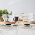 thumbnail image 4 of Gotero de café Hario V60, vidrio resistente al calor, madera de olivo, 4 of 7