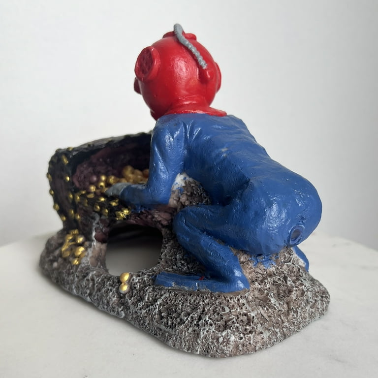 Aqua Culture Gassy Diver Polyresin Aquarium Bubbling Ornament