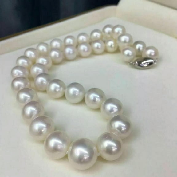 EOEMY Gorgeous Aaaa 10-9mm Round South Sea White Natural Pearl Necklace 18 Inch