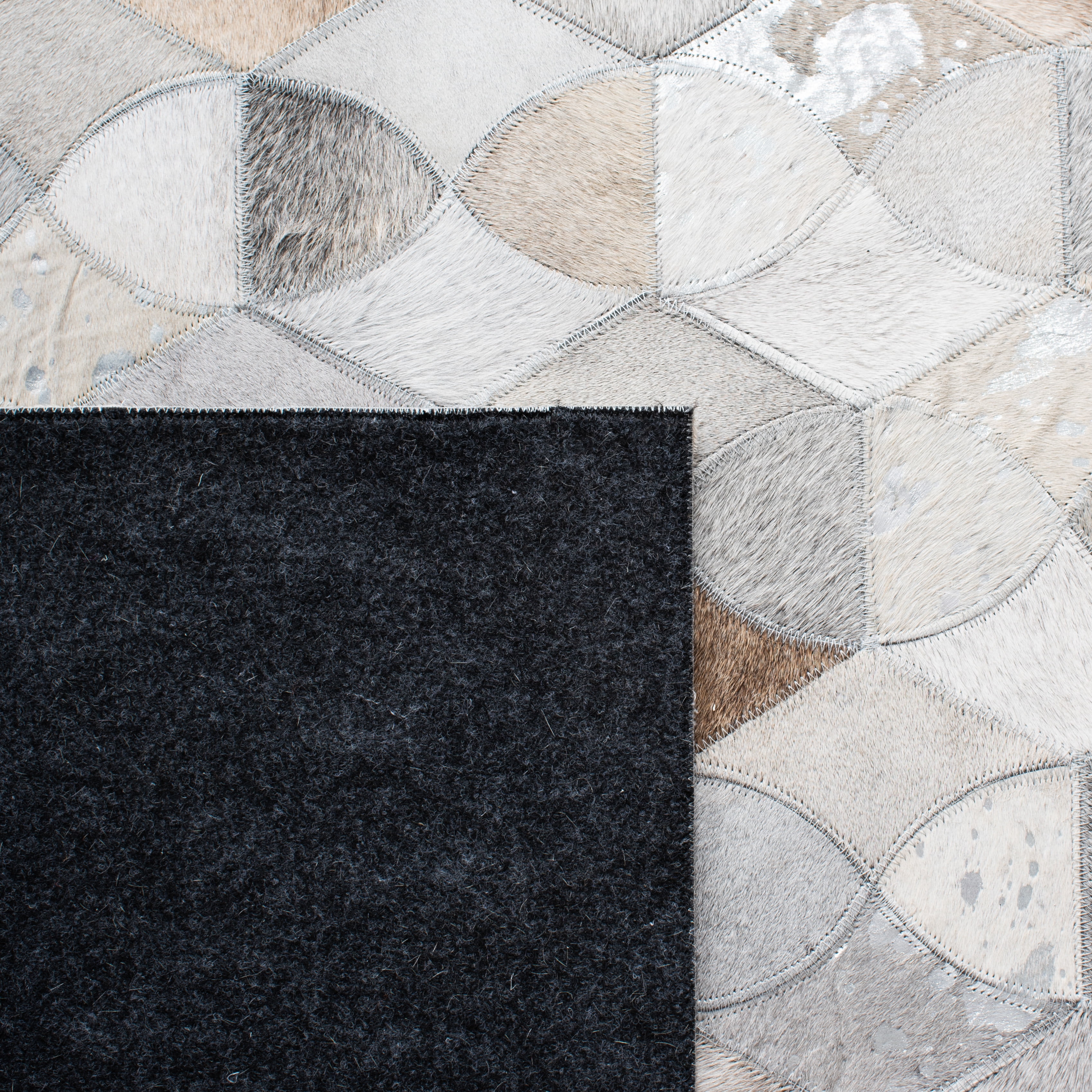 SAFAVIEH Studio Leather Albina Geometric Area Rug, Ivory/Grey, 8' x 10'