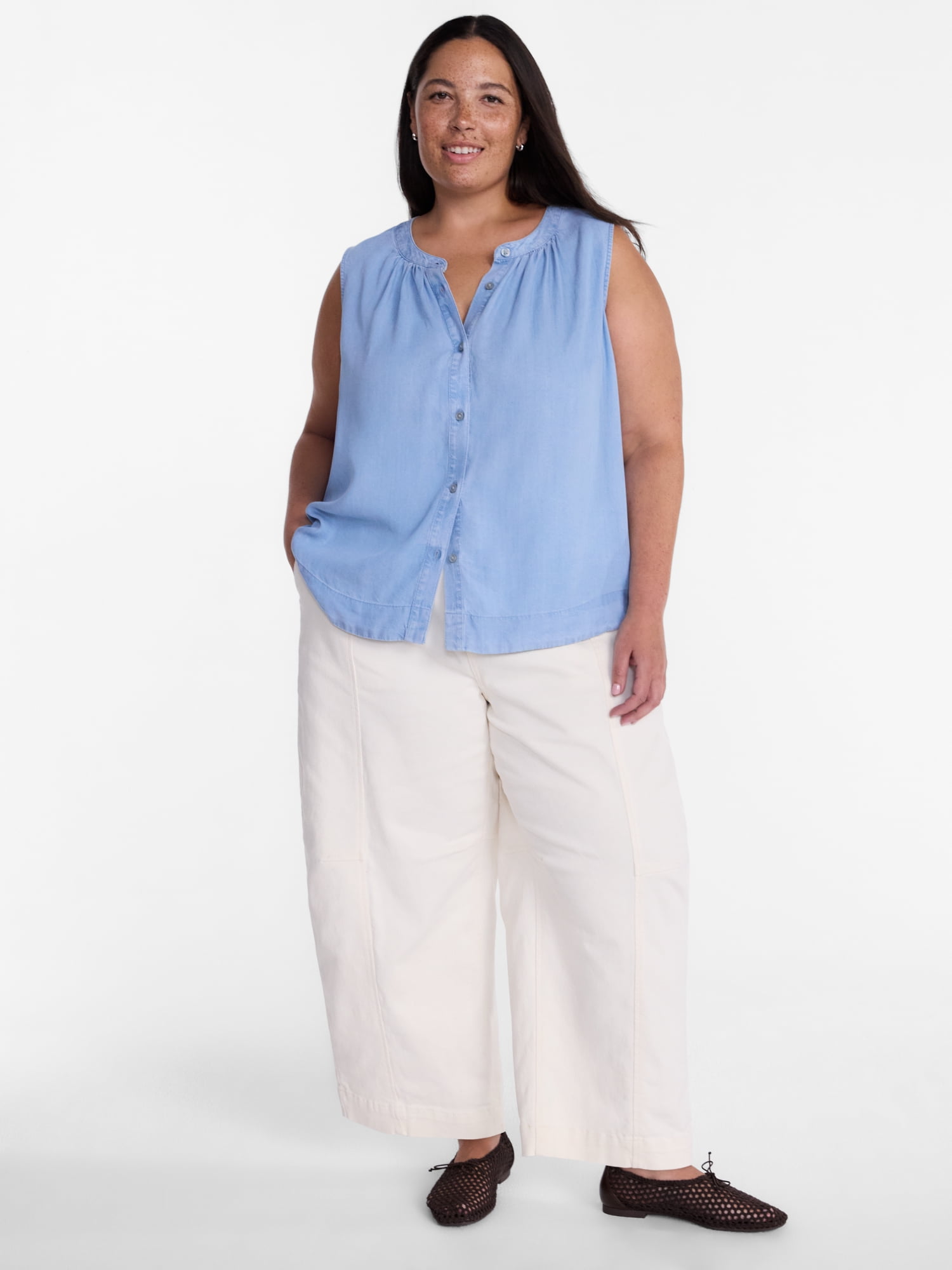 Terra & Sky Women's Plus Sleeveless Shirred Button Front Woven Tank Top, Sizes 0X- 5X