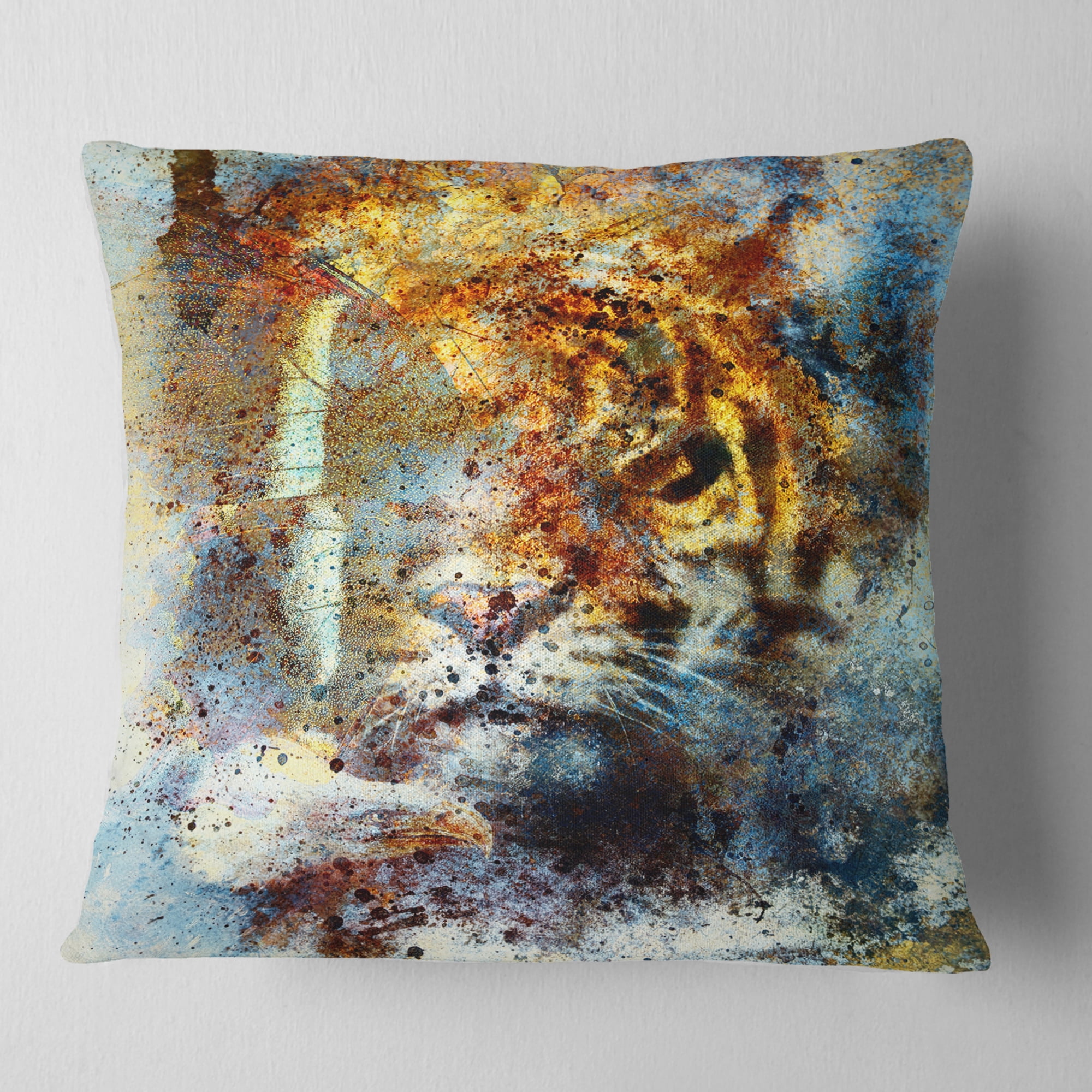 Designart Gentle Tiger Portrait - Animal Throw Pillow - 16x16
