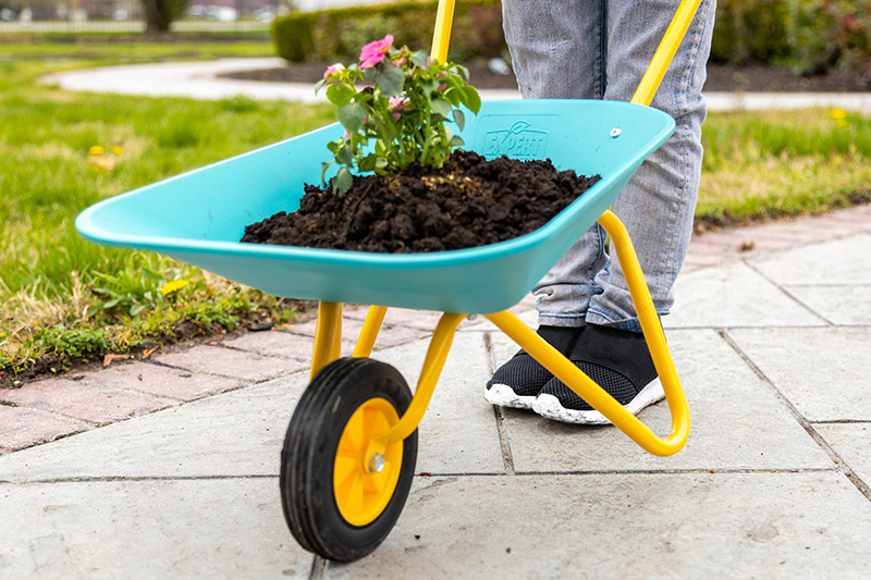 Expert Gardener Kids Wheelbarrow - image 5 of 8