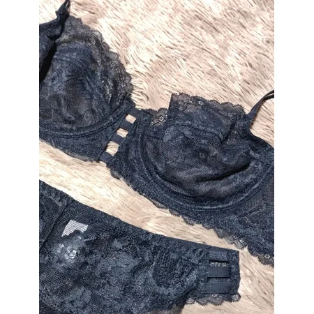 

Women‘s Sexy Thin Lace Lingerie Set Thin Underwired Push Up Bra & Sheer Bikini Panty Women‘s Lingerie & Underwear