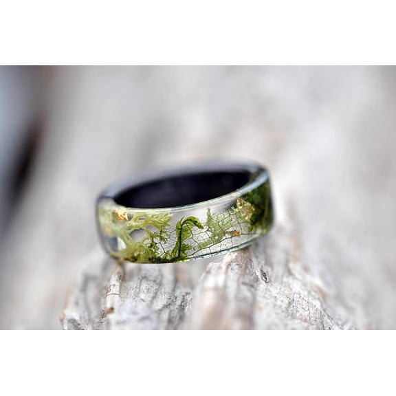 Handmade Wood Resin Rings with Real Dried Flowers for Men and Women Fashion Jewelry Elegant Design Modern Edge