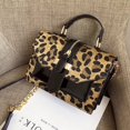 thumbnail image 3 of Bolsos de hombro de piel sintética con estampado de leopardo para mujer, bolsos cruzados con cadena en color negro y burdeos, bolsos tipo bandolera de moda para niña, 3 of 5