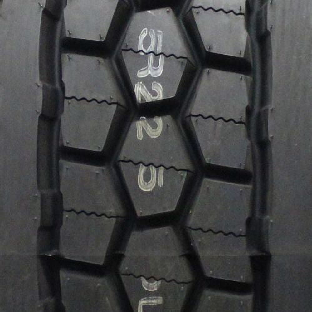 Hankook DL11 285/75R24.5 G/14PLY Commercial Tire
