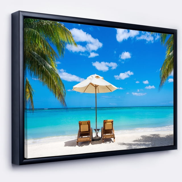 Designart - Plage Turquoise avec Chaises - Impression sur Toile Encadrée Photo de Bord de Mer