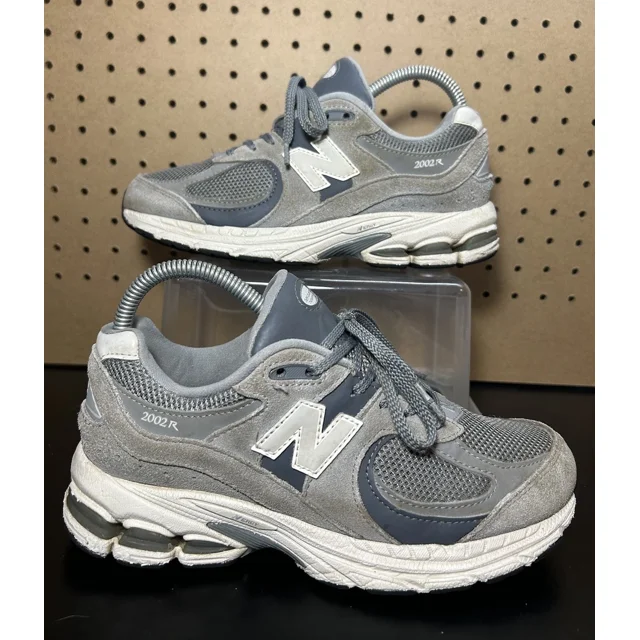 New Balance 2002r Steel Gray Running Shoes Sneakers Mens Size 5.5 / Womens 7