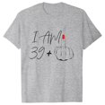 thumbnail image 3 of Camiseta I Am 39+ con dedo medio para mujer, camisetas para fiesta del 40 cumpleaños, ropa de calle estética, camisetas de manga corta, camiseta de gran tamaño para mujer, 3 of 4