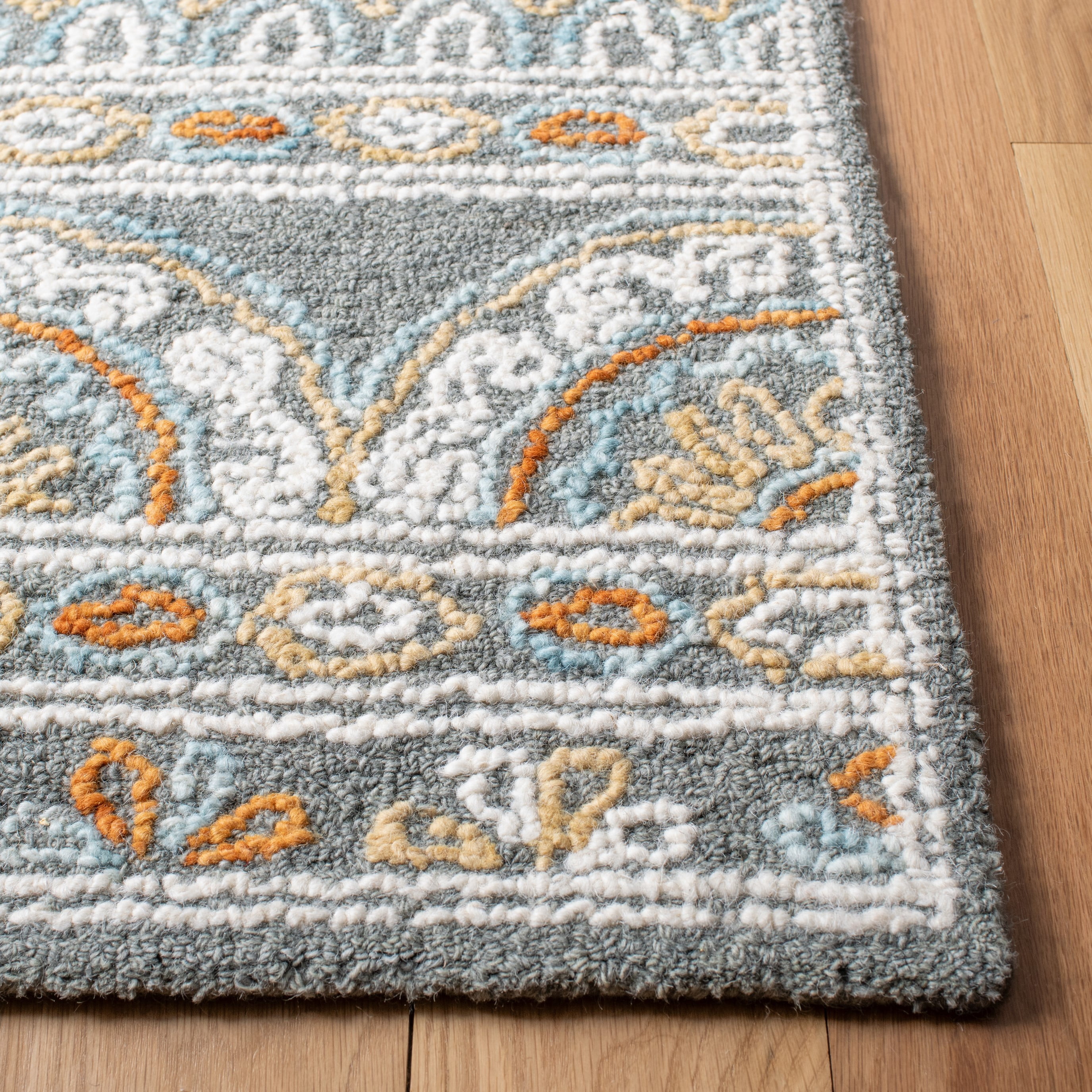 SAFAVIEH Blossom Dacre Floral Area Rug, Grey/Ivory, 10' x 14'
