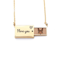 thumbnail image 1 of Little Brown orejas largas ardilla animal Sobre de carta de amor, collar y joyas colgantes, 1 of 3