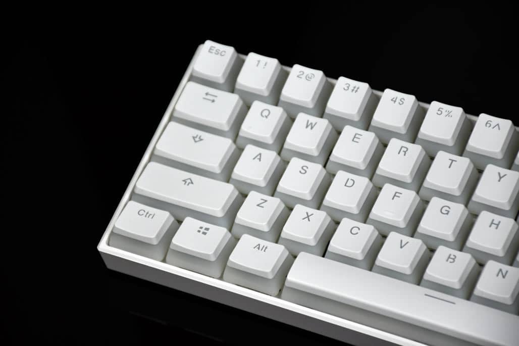OEM PBT Vanilla Pudding Keycaps White on White - 104 Keys