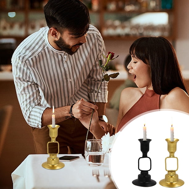 Fiudx Candelabro de San Valentín, Elegante Diseño de Hierro Calado, Base Estable para El Hogar y El Comedor, Decoración Versátil para La Mesa de Bodas, Ideal Como Regalo para Ocasiones Especiales, Ta