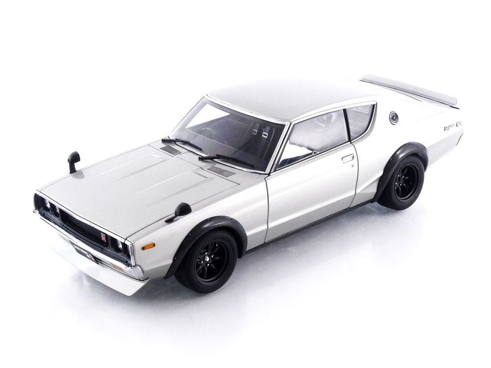 Nissan Skyline GT-R (R34) V-Spec II RHD (Right Hand Drive) White