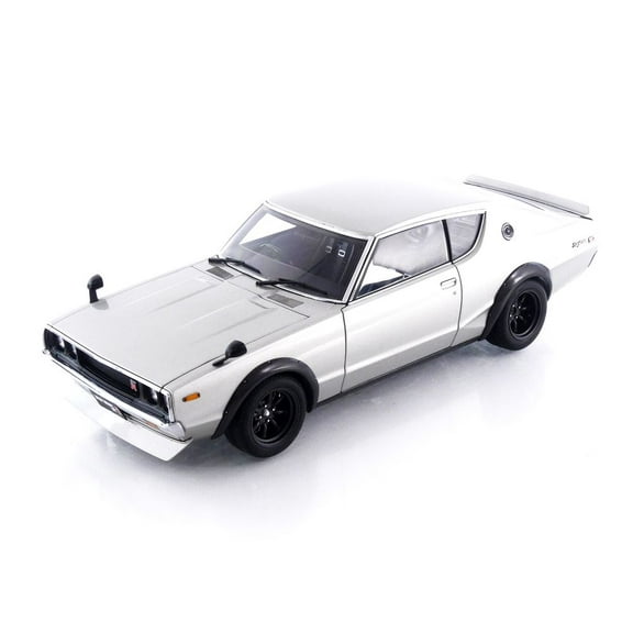 Nissan Skyline 2000GT-R (KPGC110) Tuned Version RHD (Right Hand Drive) Silver Metallic 1/18 Model Car by Autoart