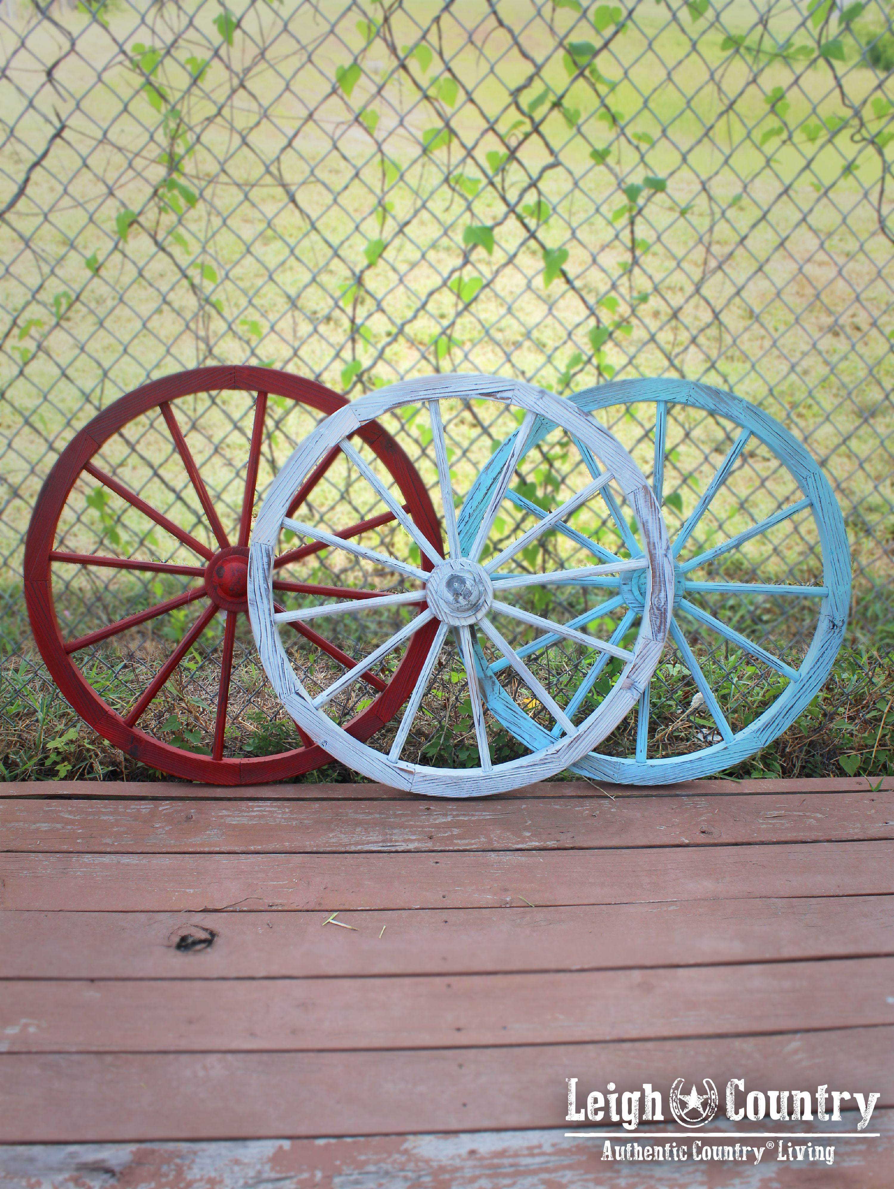 30 Inch Leigh Country TX 93932 Blue Wash Wagon Wheel 