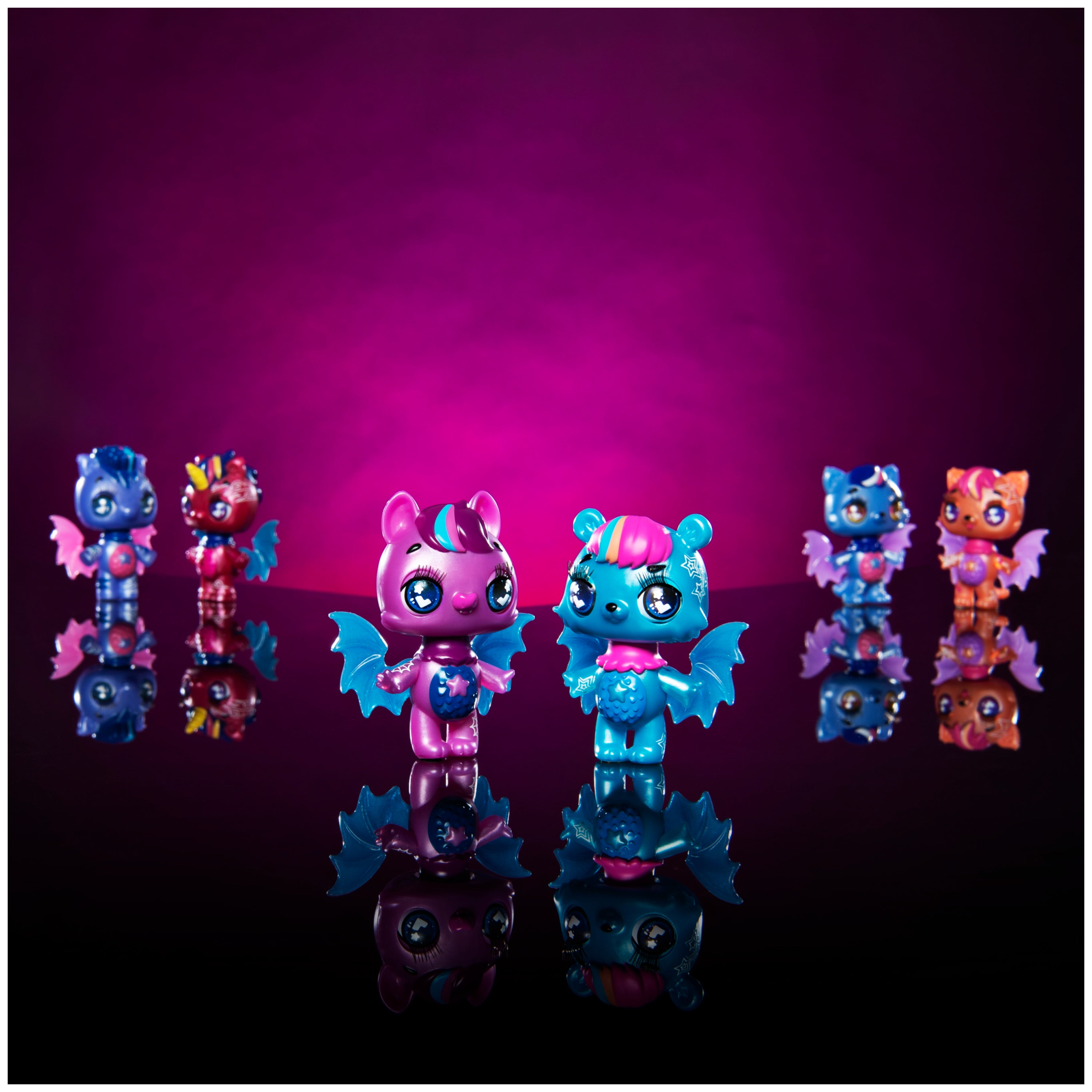 Hatchimals Glow up 3 inch Magic Dusk Collectible Figure with
