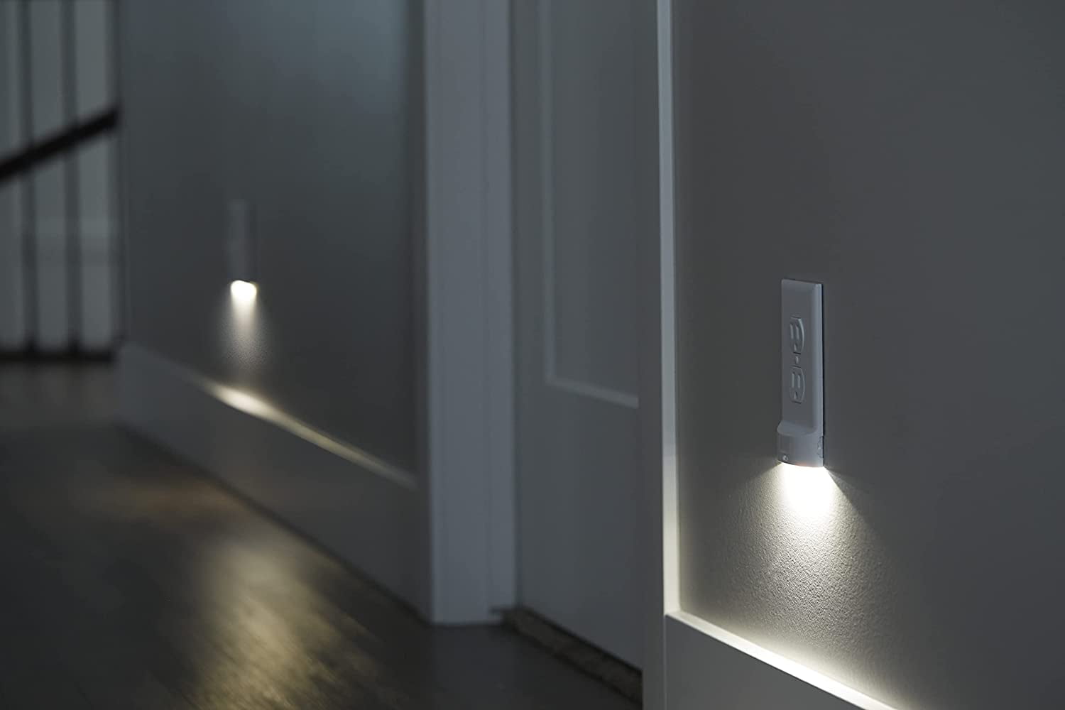 Single, SnapPower MotionLight [FOR STANDARD OUTLETS] - Motion Detecting LED Night Lights Built-In to Wall Plate - Bright/Dim/Off Options - Automatically On/Off Sensor - (Light Almond, Decor)