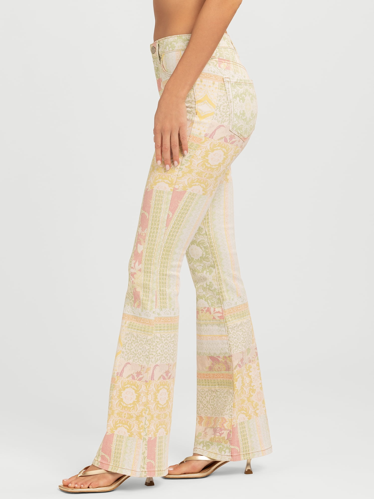 Jessica Simpson Women's and Women's Plus Daisy Fitted Flare Jeans, 30.5", 32.5", and 34.5" Inseams, Sizes 2-26W
