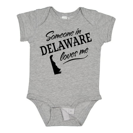 

Inktastic Someone in Delaware Loves Me Gift Baby Boy or Baby Girl Bodysuit