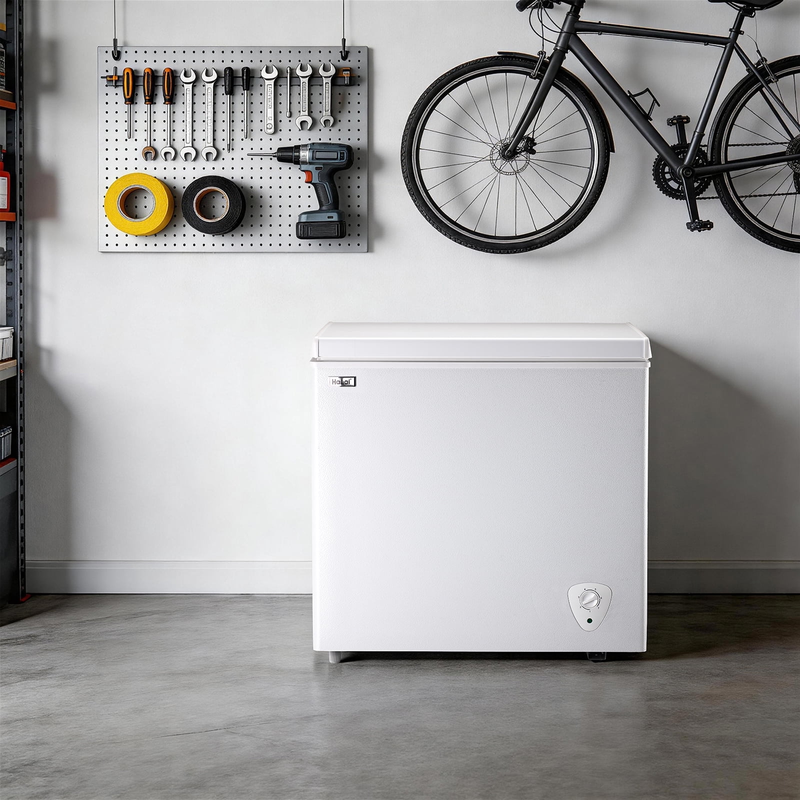 WANAI 5.0 Cu.ft Chest Freezer - Compact Deep Freezer with Top Open Door and Removable Storage Basket for Office Dorm or Apartment,White