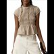 thumbnail image 3 of Camiseta de Mujer 2025, de Color Liso, Sencilla, con Diseño Plisado, Cuello Redondo y Mangas con Volantes. Camello M, 3 of 8