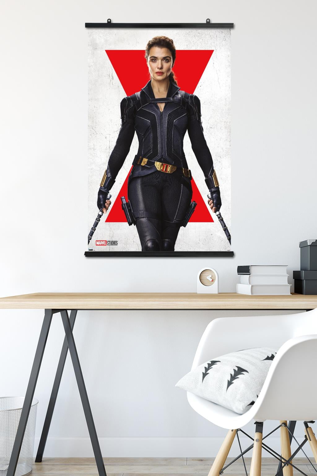 Displate - Poster en Métal - Monté sur Aimant - Marvel - Marvel Dark  Edition - Black Widow - Taille M - 32x45cm - Matt : : Cuisine et  Maison