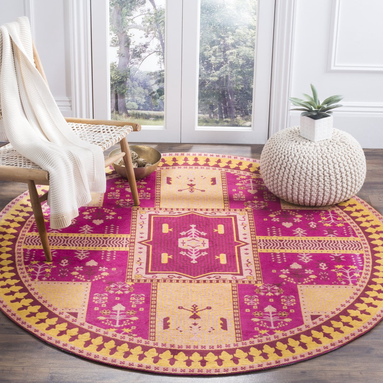 SAFAVIEH Classic Vintage Seanna Geometric Bordered Cotton Area Rug, Fuchsia/Gold, 4' x 6'