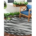 thumbnail image 3 of Unique Loom Outdoor Modern Collection Area Rug - Greyscale (6' 1" Round Black and White), 3 of 9