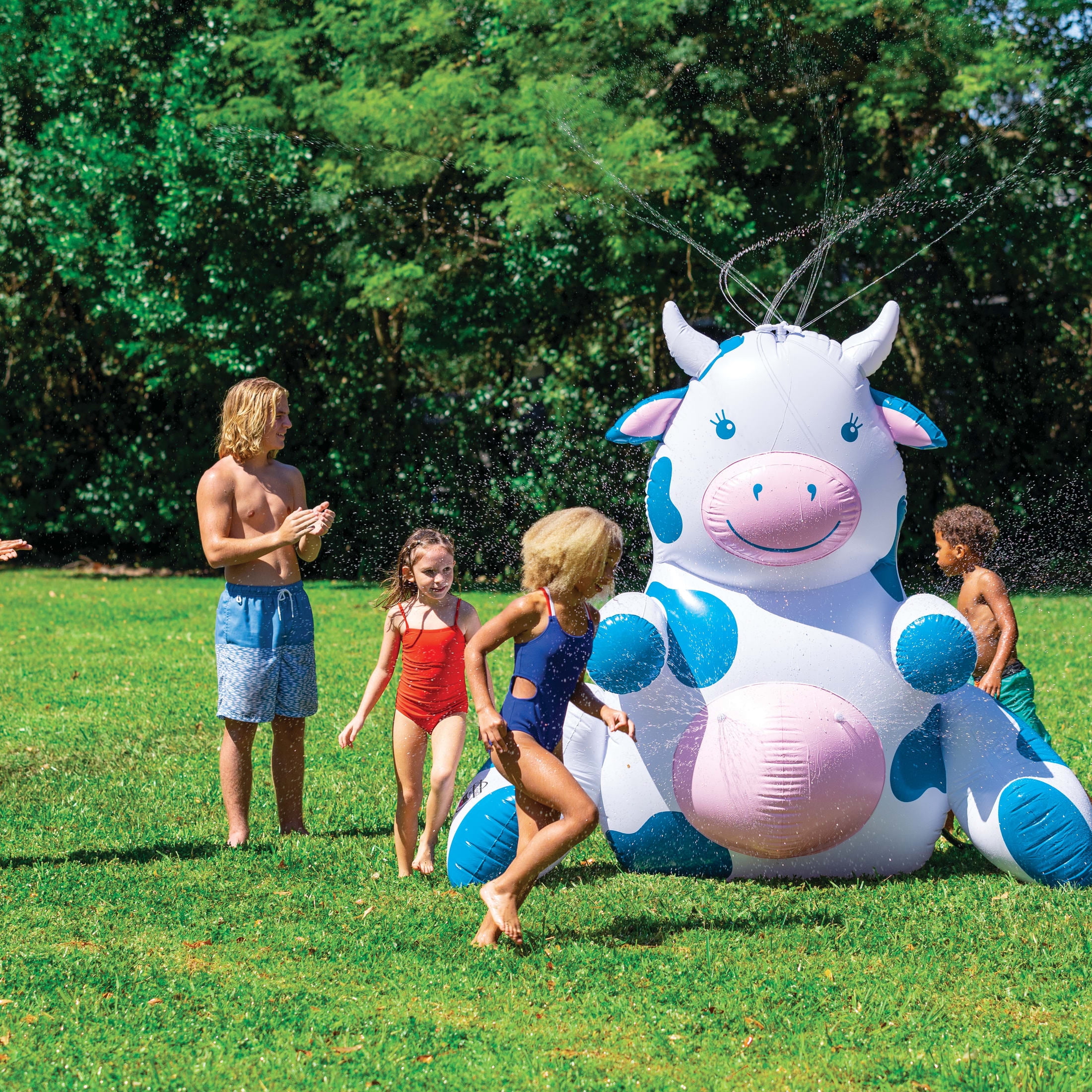 BigMouth Giant Sitting Cow Lawn Sprinkler with 360-Degree Spray