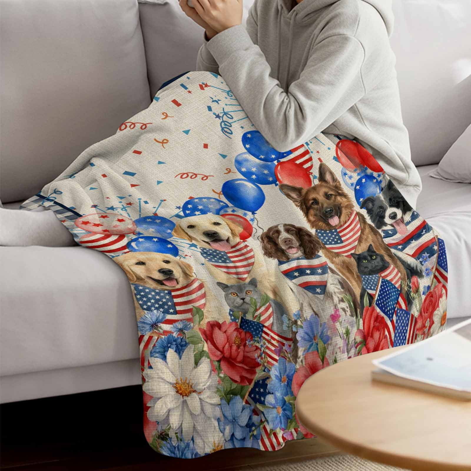 4th of July Dogs Blanket Soft Cozy Warm Throw Blanket for Couch, Plush Fuzzy Flannel Fleece Blankets for Sofa, Independence Day Floral Red Stars Beige Bed Blankets Lightweight Gifts for Men, 30"x40"