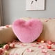 thumbnail image 2 of Almohada en Forma de Corazón 40 × 30cm Imitación Almohada de Pelo Cojín de Sofá en Forma de Corazón para la Sala de Estar, 2 of 6