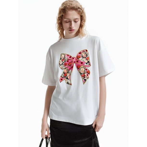 Chic Black T-Shirt with Pink Bow & Heart Design - Ideal Valentine's Day Gift, Women's Casual Short Sleeve Round Neck Top, Perfect for Spring/Summer, 100% Cotton Tee For Adult, Men, Women, Teen, Teena