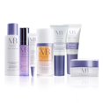 thumbnail image 1 of Kit de cuidado de la piel Meaningful Beauty antienvejecimiento con sérum de melón, 7 piezas, 1 of 8